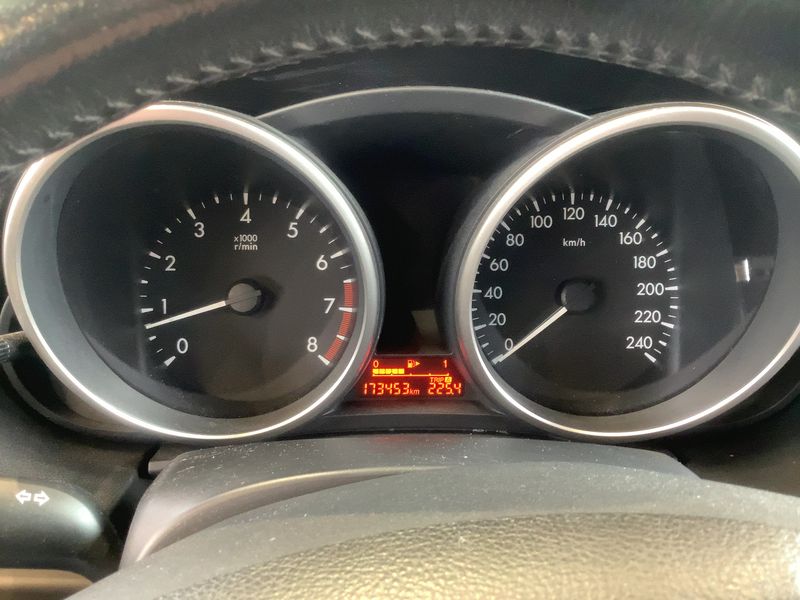Mazda 5 2.0 Center-Line — zdjęcie 13