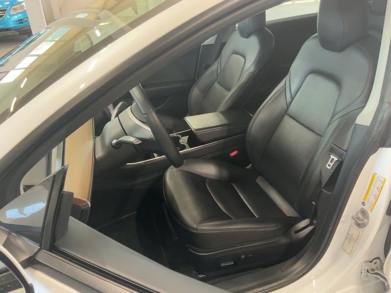 Tesla Model 3 Long Range Dual Long Range Dual AWD — zdjęcie 11