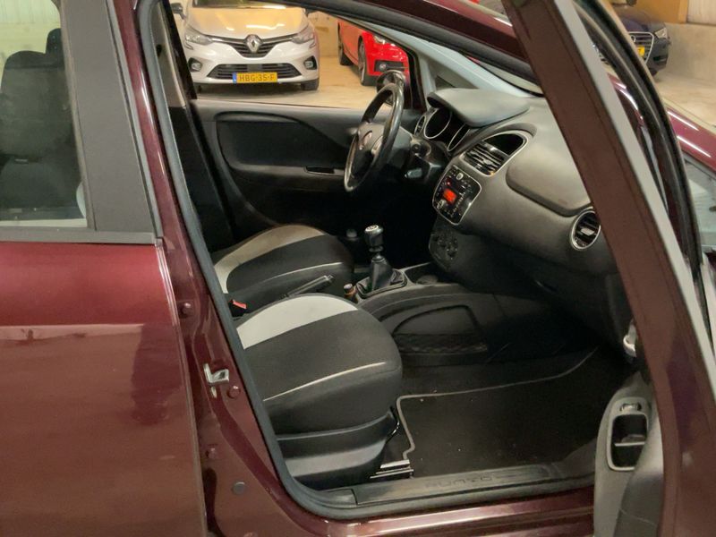 Fiat Punto 0.9 More 2012 – снимка 16