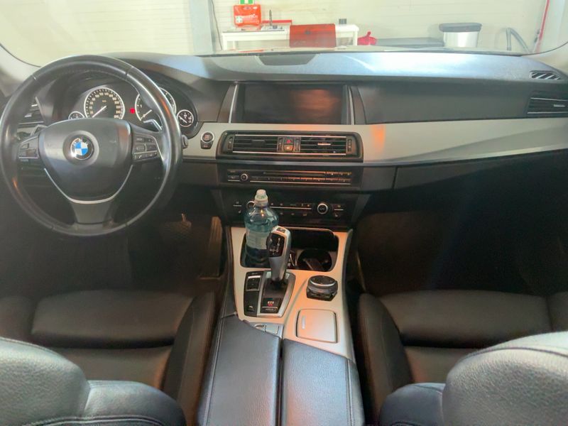 BMW 5er 520d 2015 – снимка 17