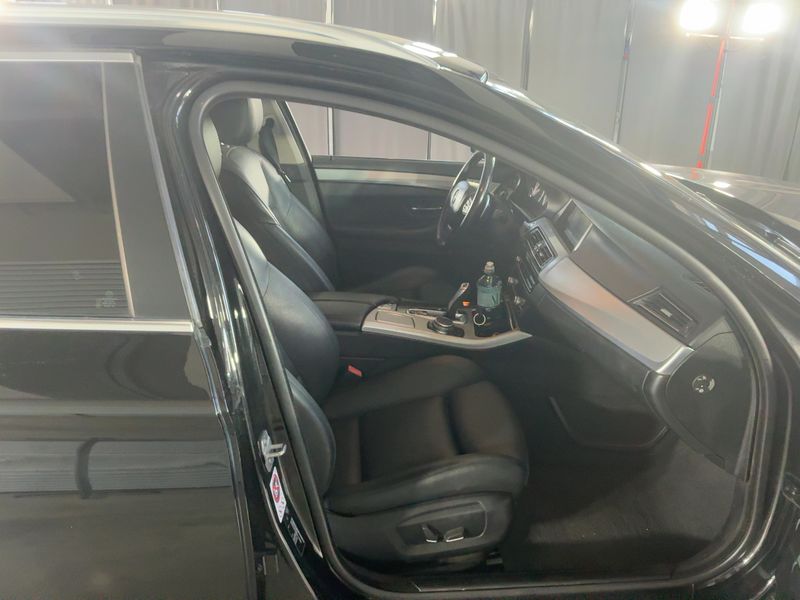 BMW 5er 520d 2015 – снимка 16