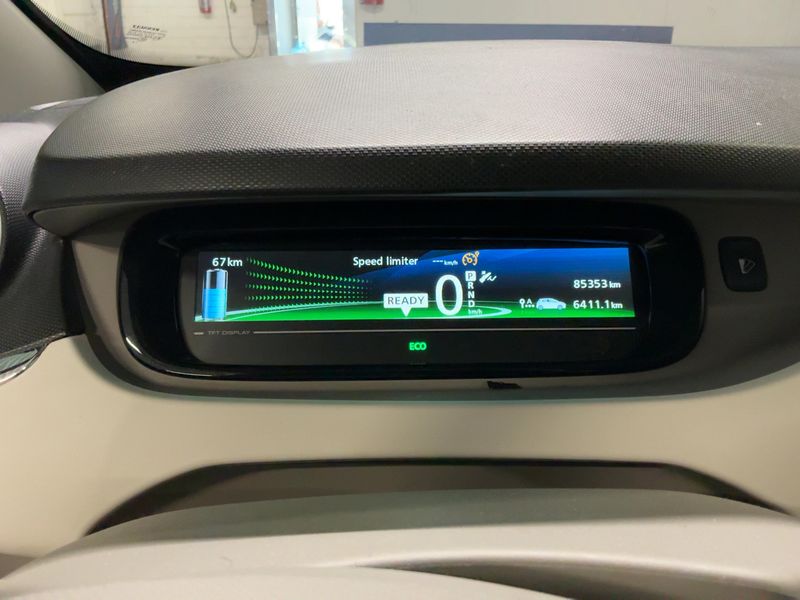 Renault Zoe electric drive 43 kW Life — zdjęcie 13