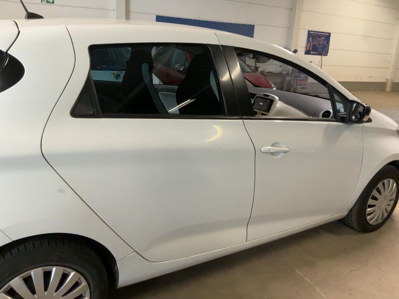 Renault Zoe electric drive 43 kW Life — zdjęcie 7