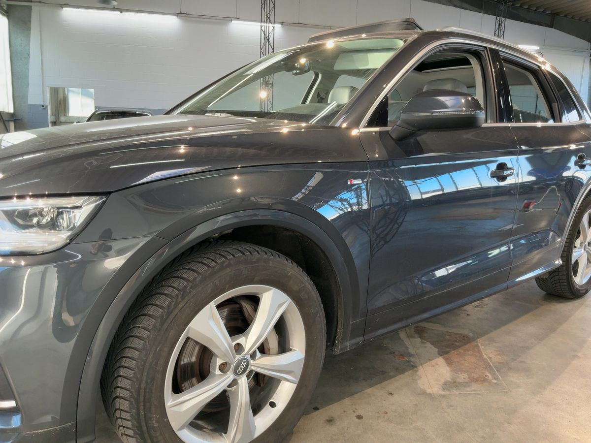 Audi Q5 55 TFSIe quattro sport