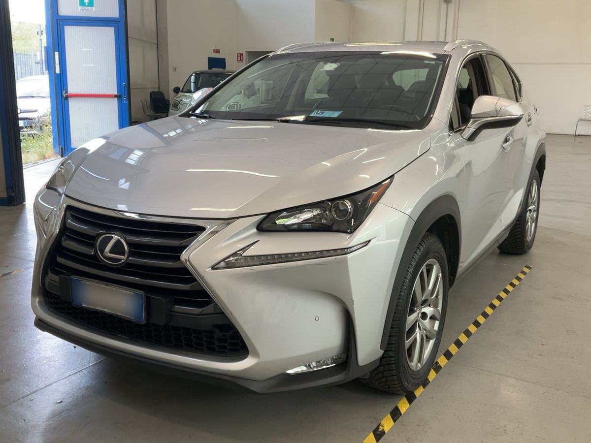 Lexus NX-Serie 2017