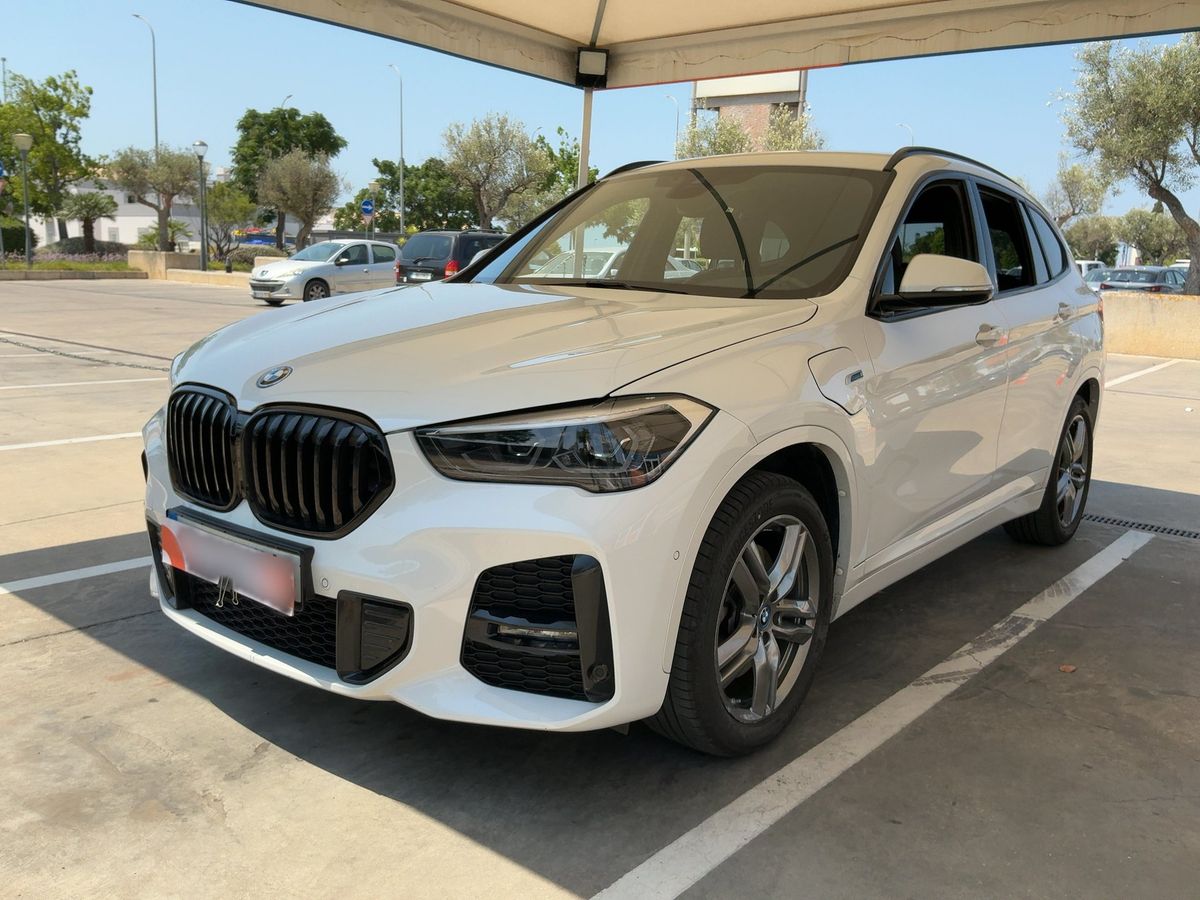 BMW X1 2021 — photo 1
