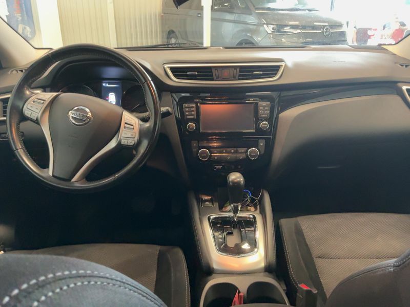 Nissan Qashqai 1.2 Acenta — zdjęcie 12
