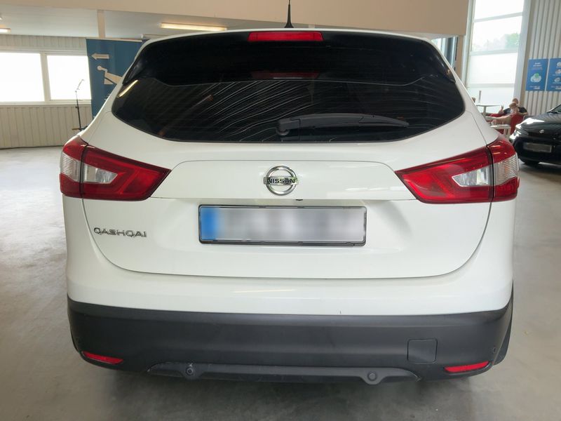 Nissan Qashqai 1.2 Acenta — zdjęcie 5