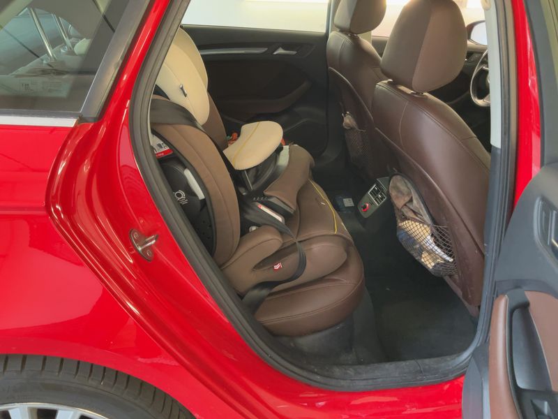 Audi A3 Sportback 1.4 TFSI e-tron Ambiente — zdjęcie 14