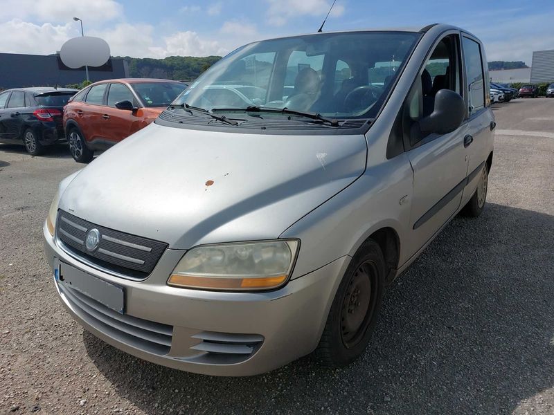 Fiat Multipla 1.9 JTD Active — zdjęcie 1