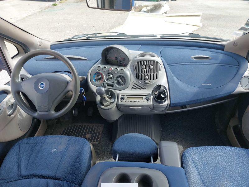 Fiat Multipla 1.9 JTD Active — zdjęcie 11
