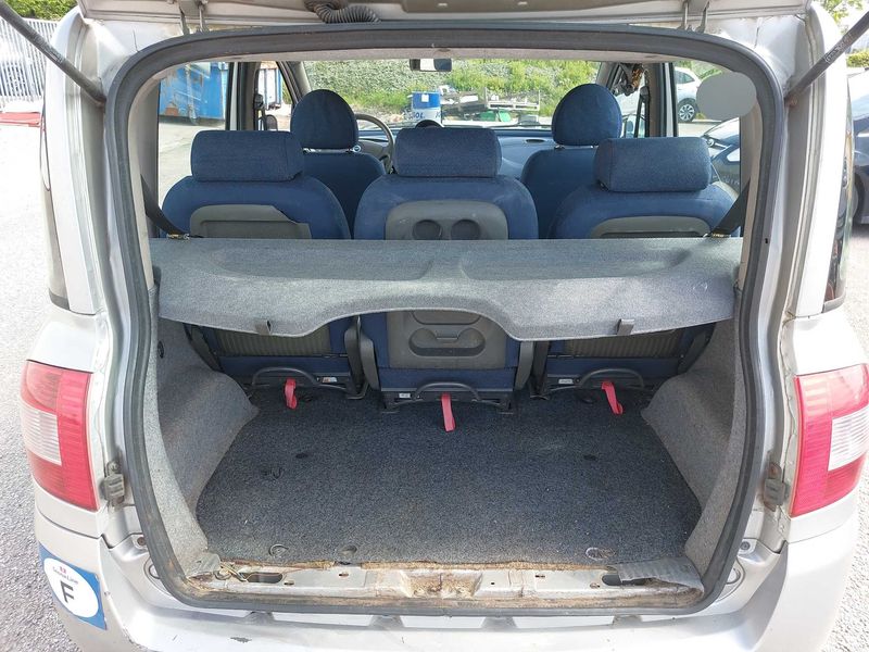 Fiat Multipla 1.9 JTD Active — zdjęcie 9