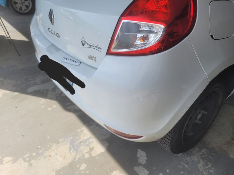 Renault Clio 1.5 dCi Expression Clim 2011 – снимка 30