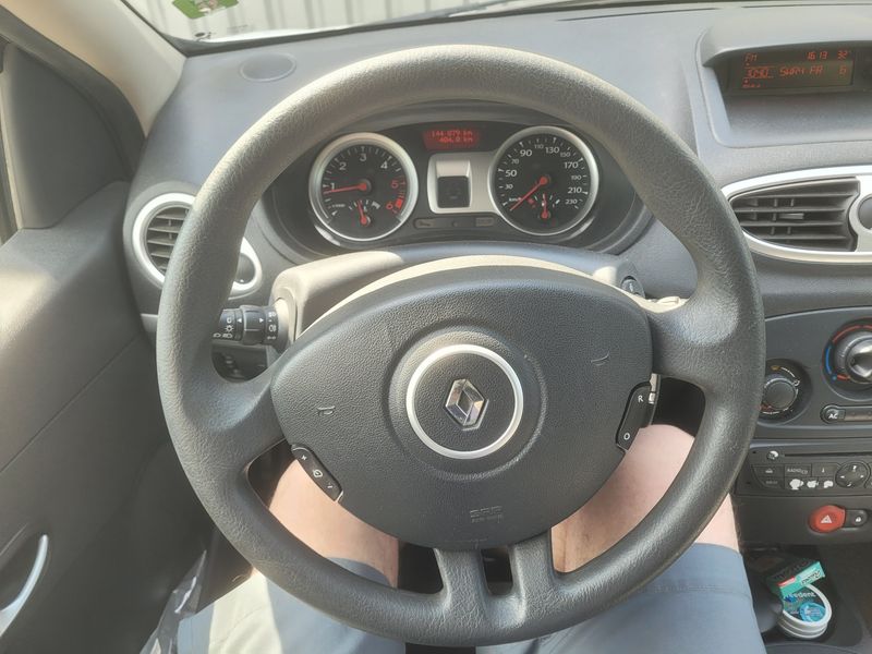 Renault Clio 1.5 dCi Expression Clim 2011 – снимка 24