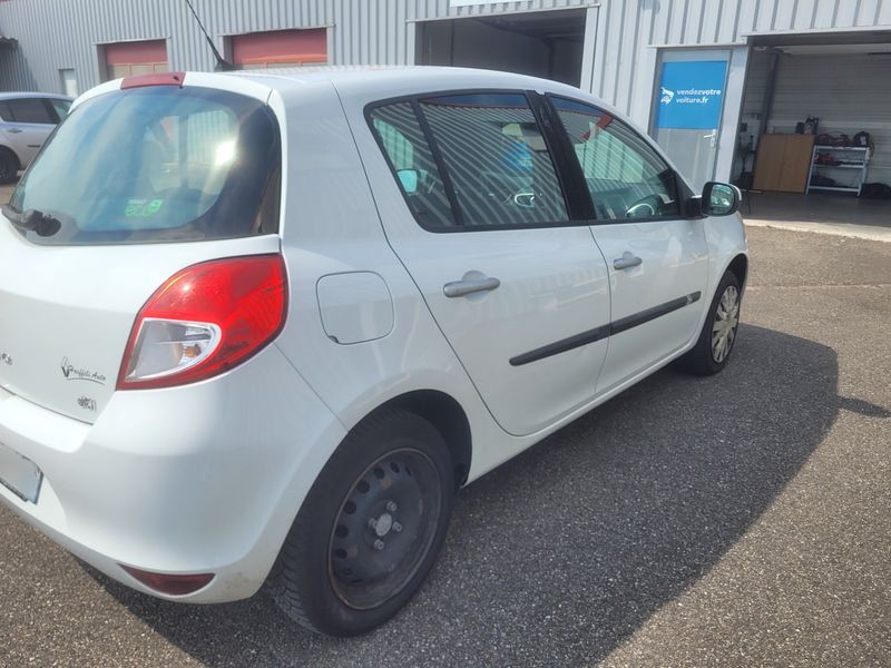 Renault Clio 1.5 dCi Expression Clim 2011 – снимка 8