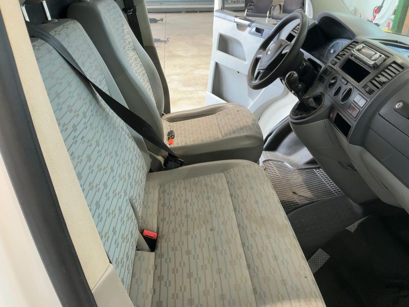 Volkswagen T5 Transporter 2.0 TDI Kasten — zdjęcie 11