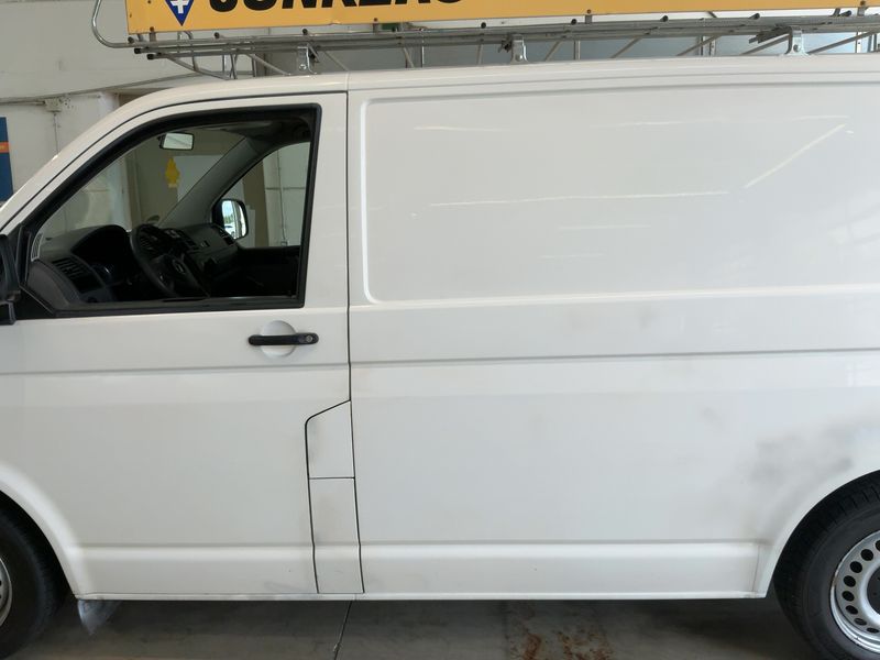 Volkswagen T5 Transporter 2.0 TDI Kasten — zdjęcie 4