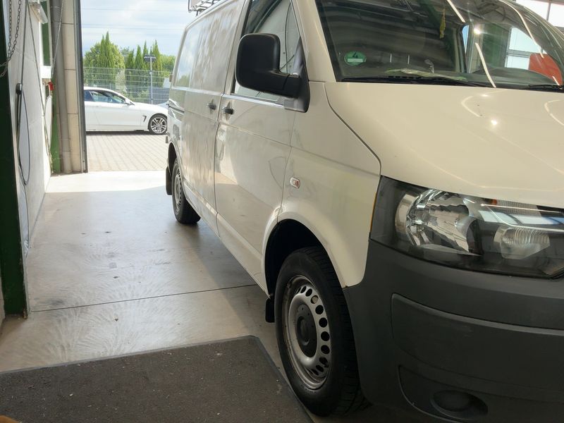 Volkswagen T5 Transporter 2.0 TDI Kasten — zdjęcie 8