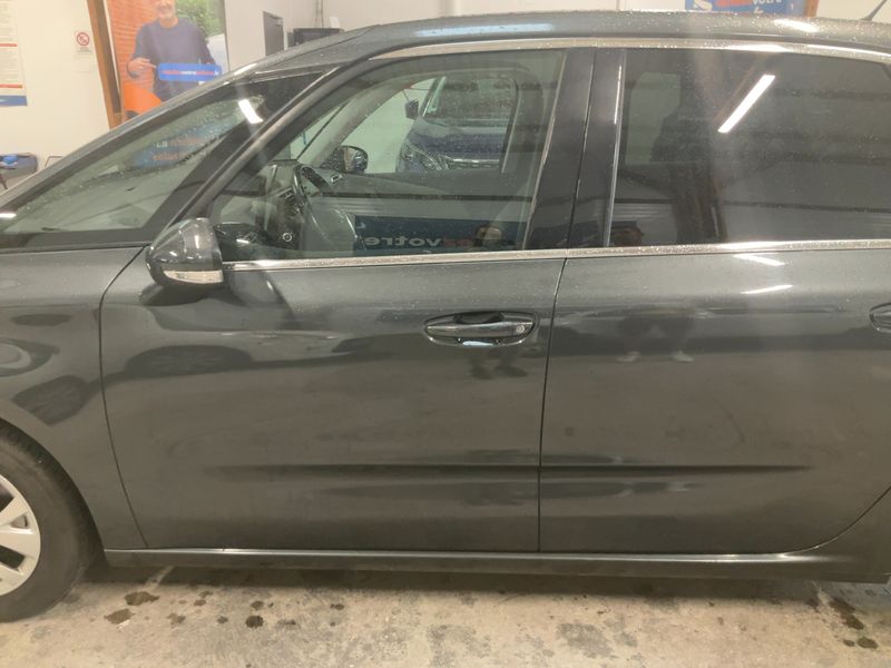 Citroen C4 Picasso 1.6 Blue-HDi Intensive — zdjęcie 4