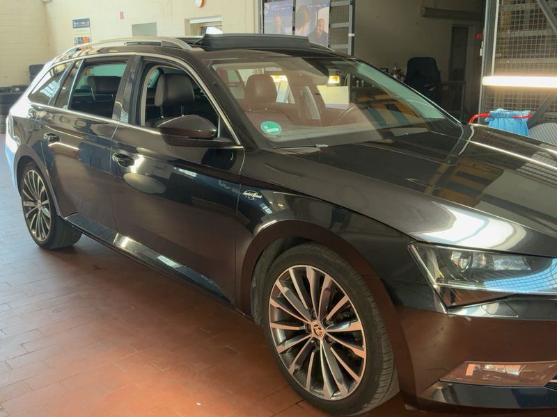Skoda Superb 2.0 TDI Laurin & Klement 4x4 2016 – снимка 12