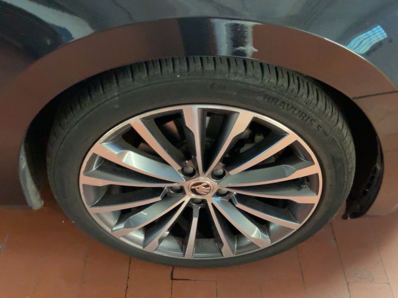 Skoda Superb 2.0 TDI Laurin & Klement 4x4 2016 – снимка 11