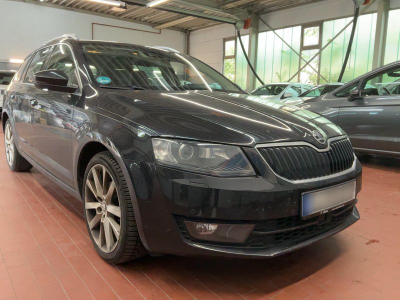 Skoda Octavia 2.0 TDI Laurin & Klement — zdjęcie 8
