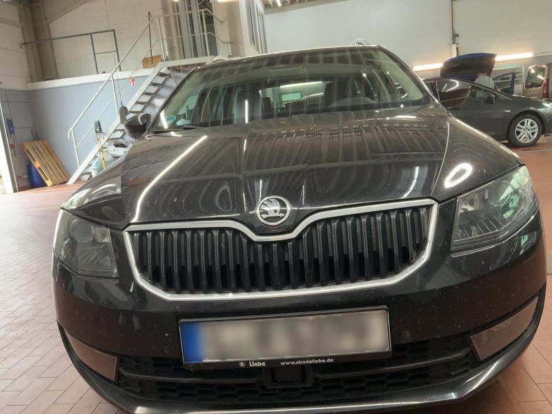 Skoda Octavia 2.0 TDI Laurin & Klement — zdjęcie 9