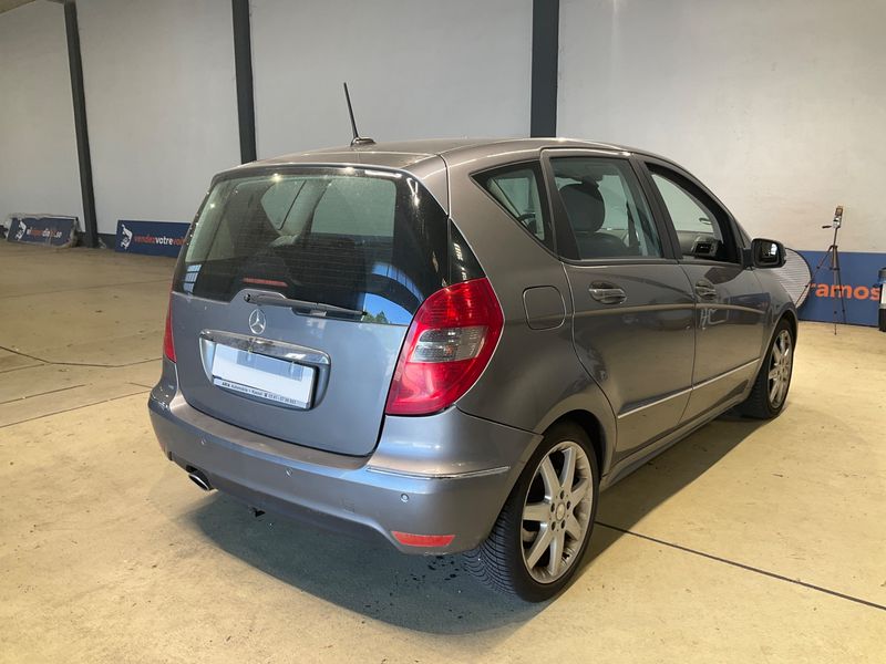 Mercedes-Benz A-Klasse A 200 Avantgarde — zdjęcie 2