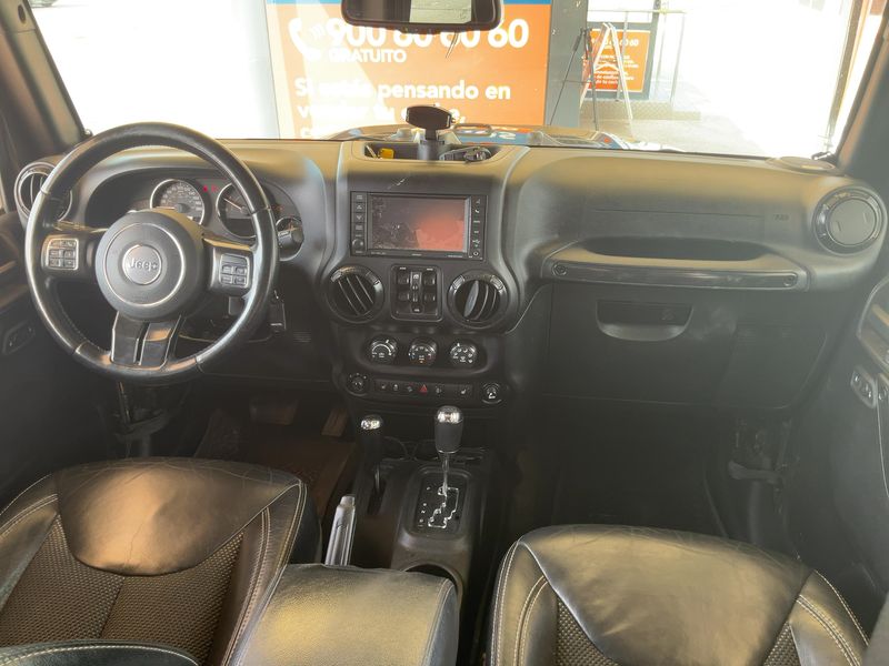 Jeep Wrangler Unlimited 2.8 CRD Sahara — zdjęcie 12