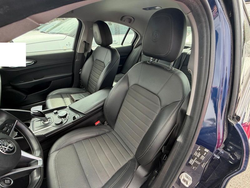 Alfa Romeo Giulia 2.2 JTDM B-Tech — zdjęcie 10