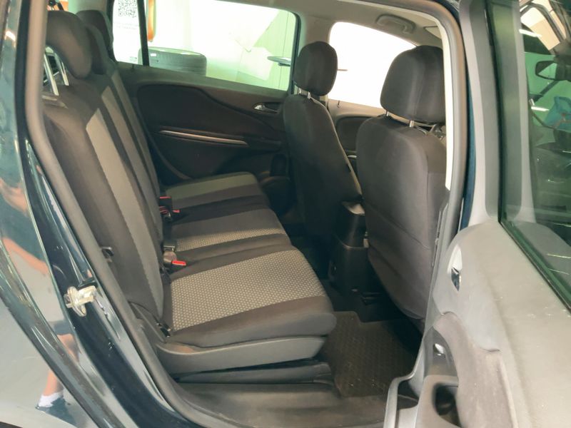 Opel Zafira Tourer 1.4 Turbo Selective — zdjęcie 14