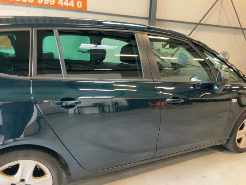 Opel Zafira Tourer 1.4 Turbo Selective — zdjęcie 7
