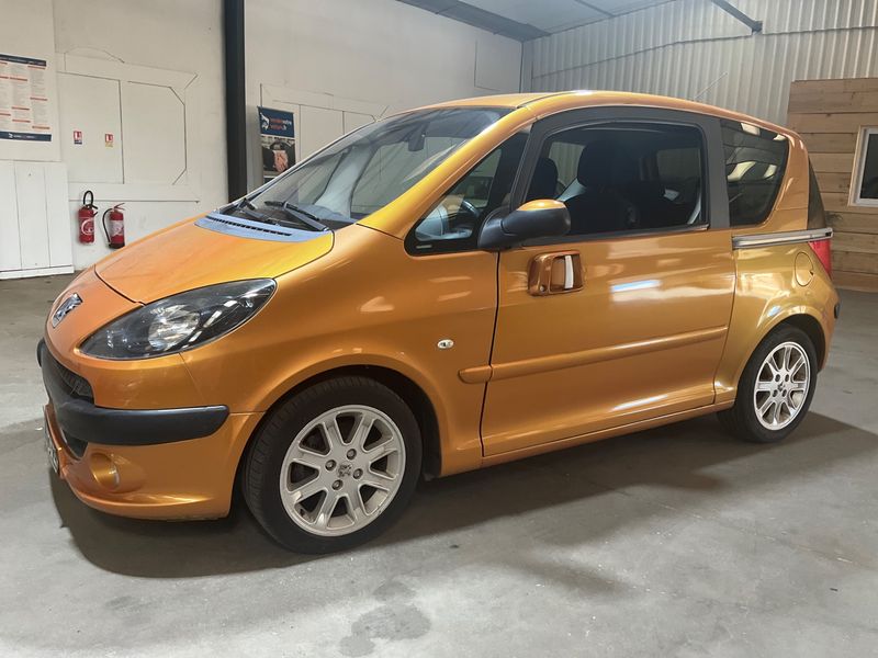 Peugeot 1007 1.6 Sporty Pack