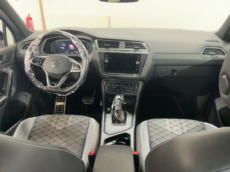 Volkswagen Tiguan 1.4 eHybrid R-Line — zdjęcie 12