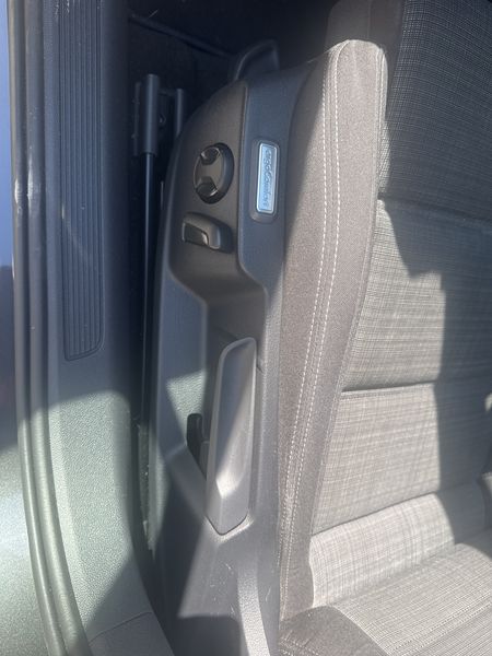 Volkswagen Passat 2.0 TDI Business — zdjęcie 23