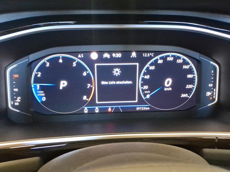 Volkswagen T-Roc 1.5 TSI ACT R-Line — zdjęcie 12