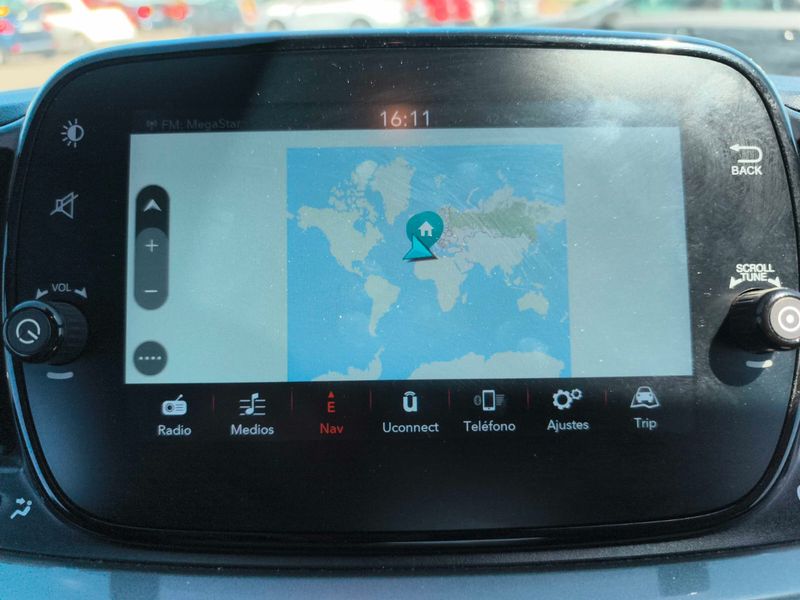 Fiat 500 1.0 Mild-Hybrid Dolcevita — zdjęcie 13