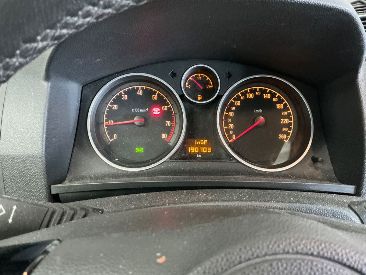 Opel Zafira 2011 — photo 5