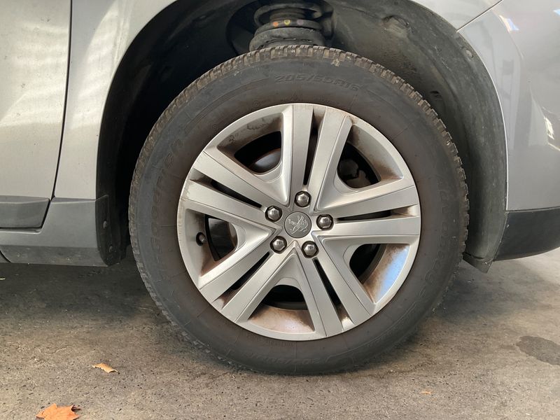 Peugeot 2008 1.2 e-THP Style 2019 – снимка 11