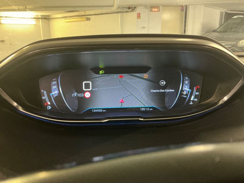 Peugeot 3008 1.5 Blue-HDi Allure Business 2020 – снимка 18