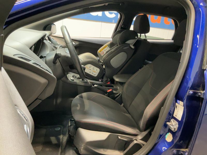 Ford Focus 1.0 EcoBoost ST-Line 2018 – снимка 17