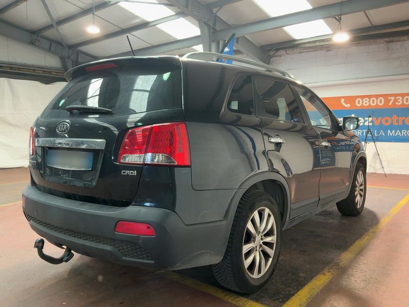 Kia Sorento 2.2 CRDi Vision 4WD — zdjęcie 6