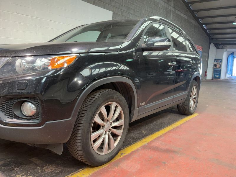 Kia Sorento 2.2 CRDi Vision 4WD — zdjęcie 2