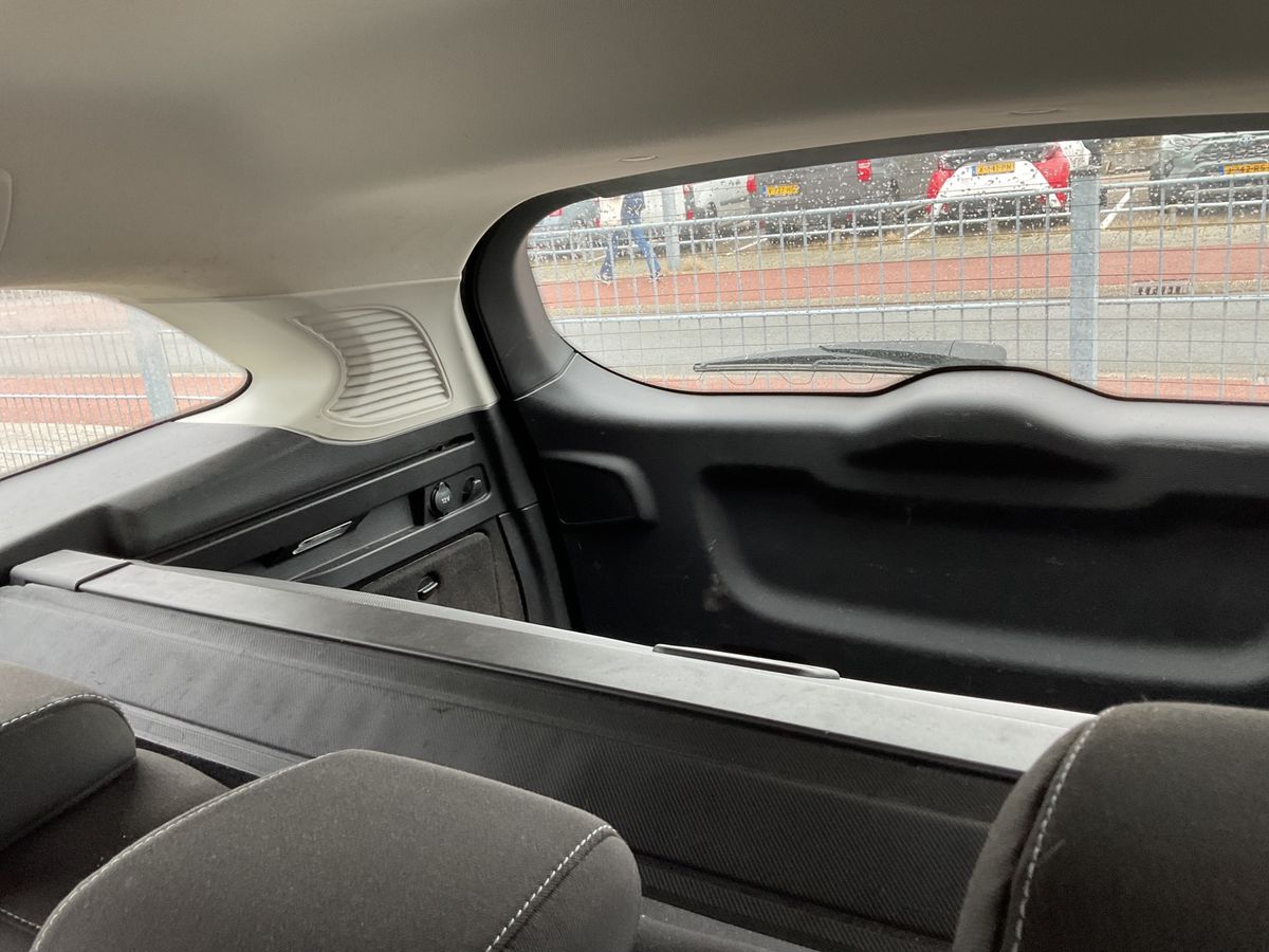 Ford Focus 2014 — photo 3