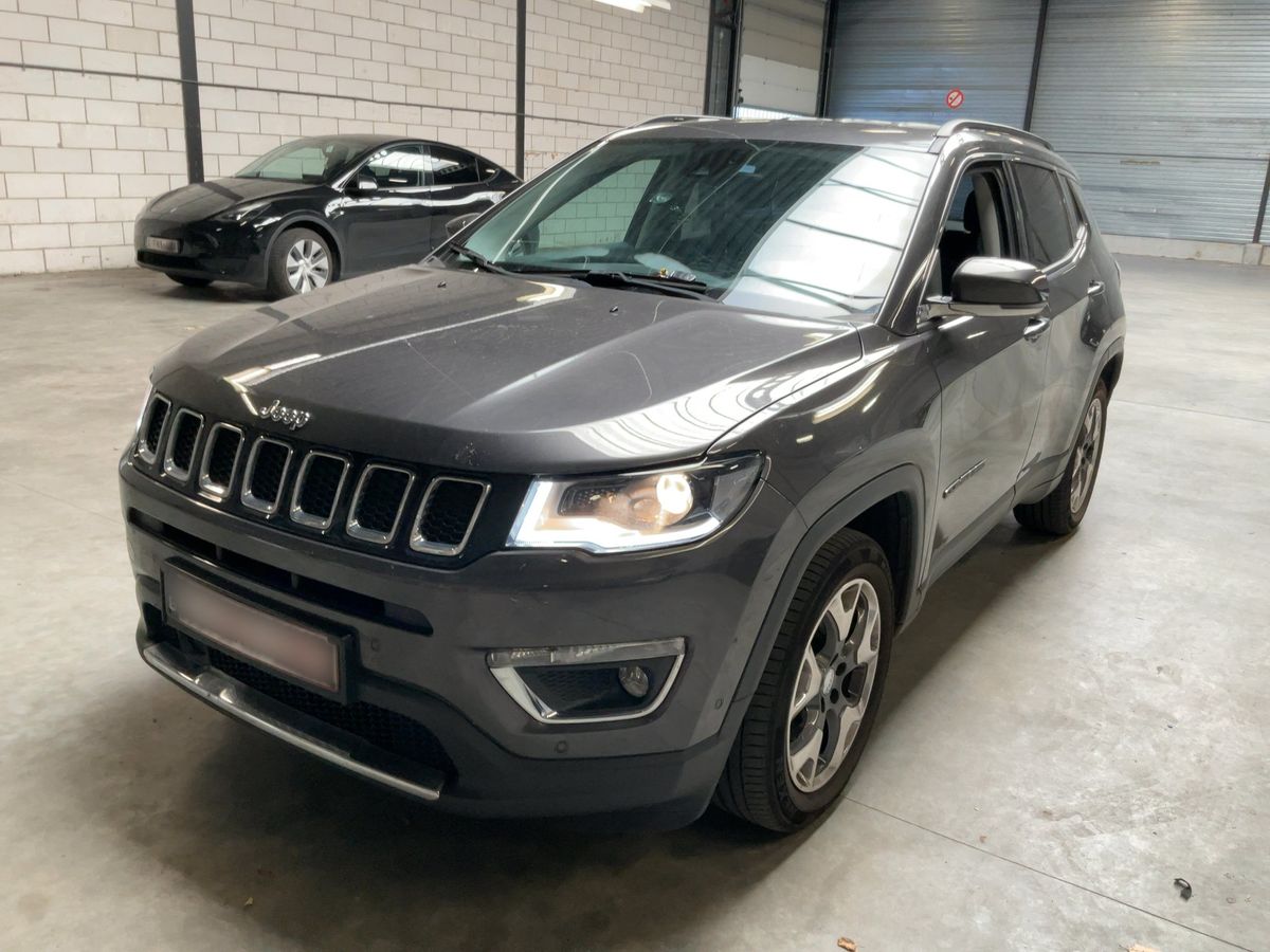 Jeep Compass 2018 — photo 1