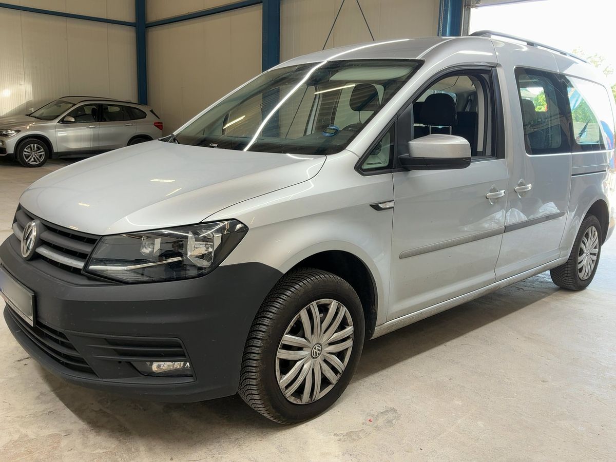 Volkswagen Caddy 2017 — photo 1
