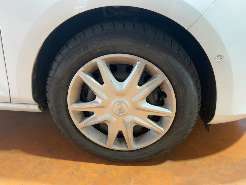 Ford Fiesta 1.1 Affaires Business 2019 – снимка 11