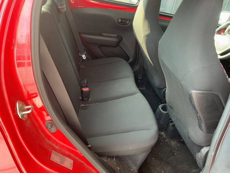 Citroen C1 1.0 VTi Feel — zdjęcie 14