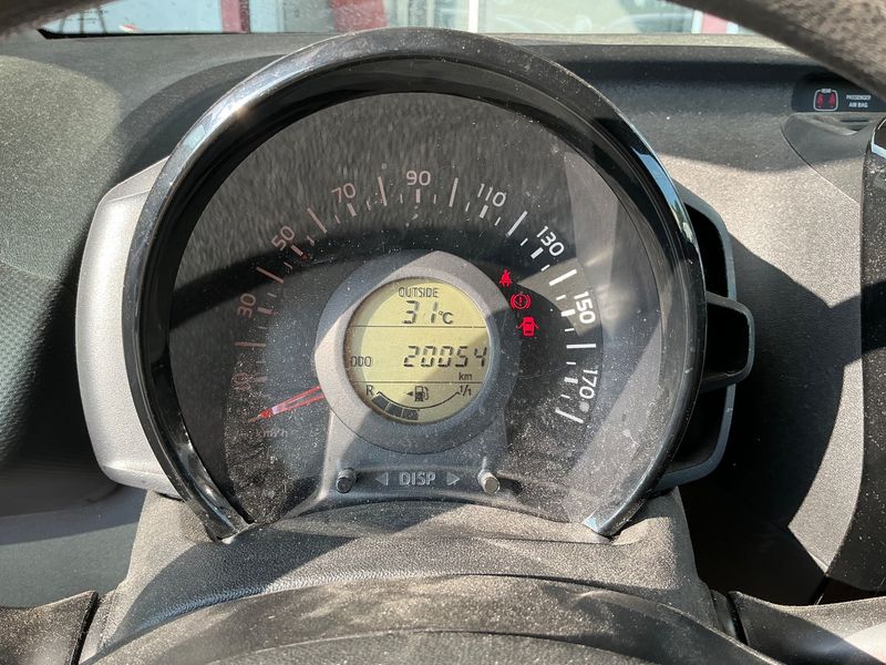 Citroen C1 1.0 VTi Feel — zdjęcie 13