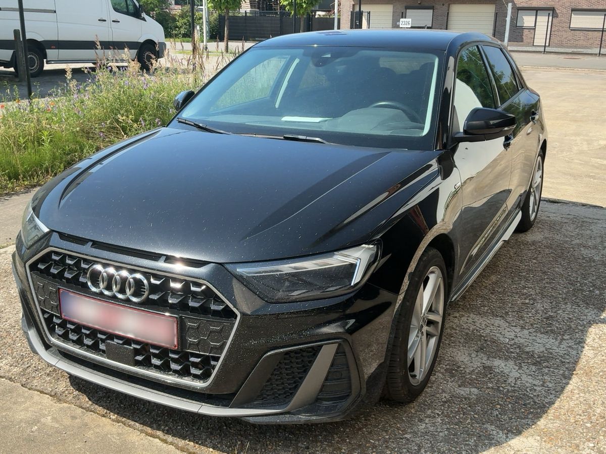 Audi A1 2020 — photo 1